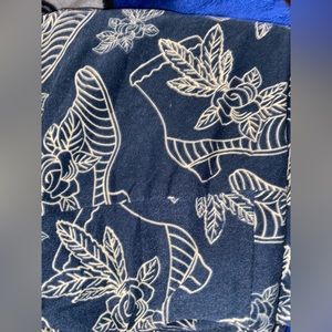 Gently used LulaRoe OS Leggings